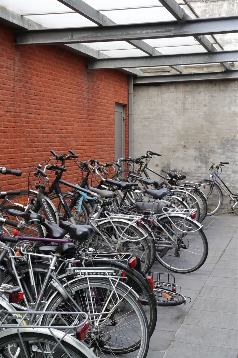 Overdekte fietsenberging